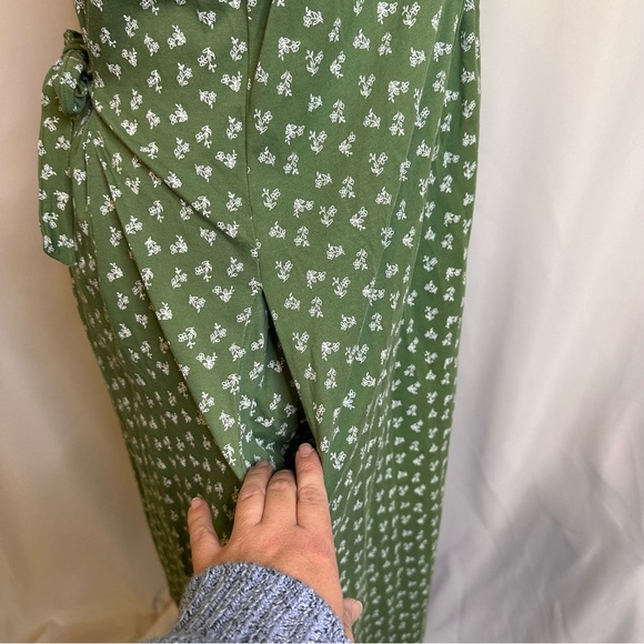 Green and White Floral Cotton Dress Pockets Vermont Country Store NWOT Large - Picture 3 of 12
